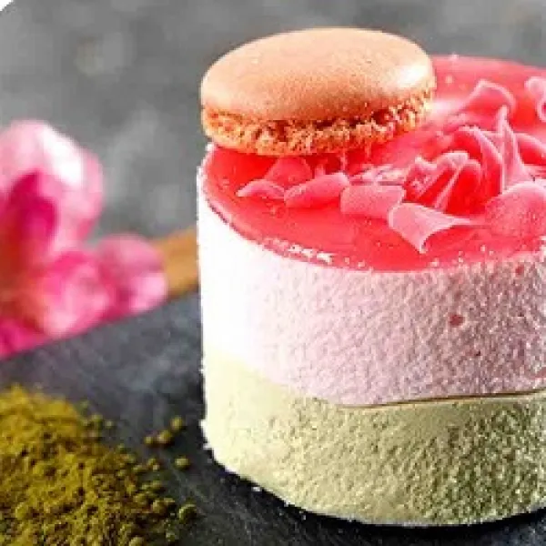 SAKURA CON TÉ VERDE