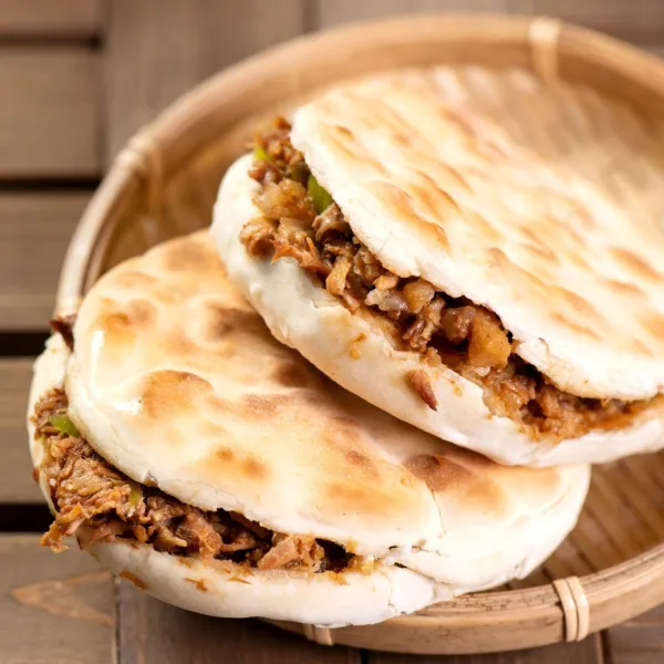 Pan relleno de carne PICANTE [2u]